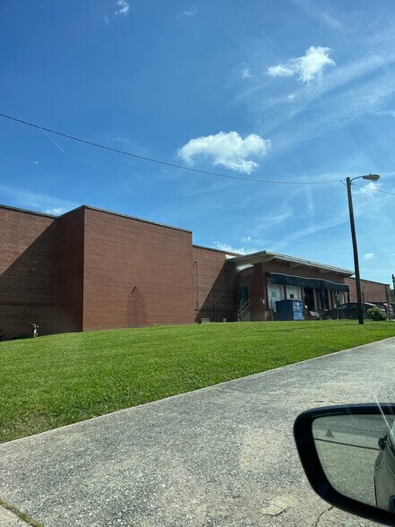 More Photos Of 1103 S Elm St, Greensboro Manufacturing For Sale