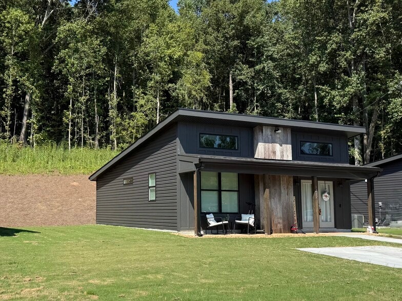 More Photos Of 1270 Tunnel Hill Varnell rd, Dalton Multifamily For Sale