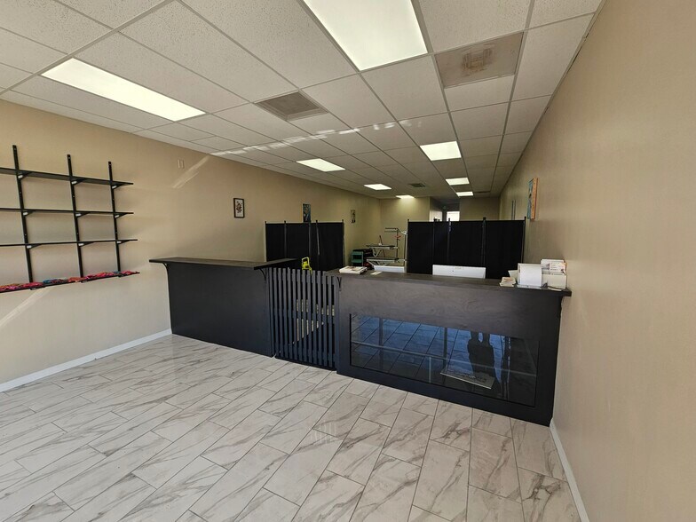 More Photos Of 1471-1651 W Whittier Blvd, La Habra Unknown For Lease