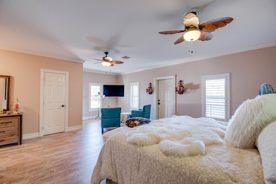 More Photos Of 87847 Overseas Hwy, Islamorada Medical For Sale