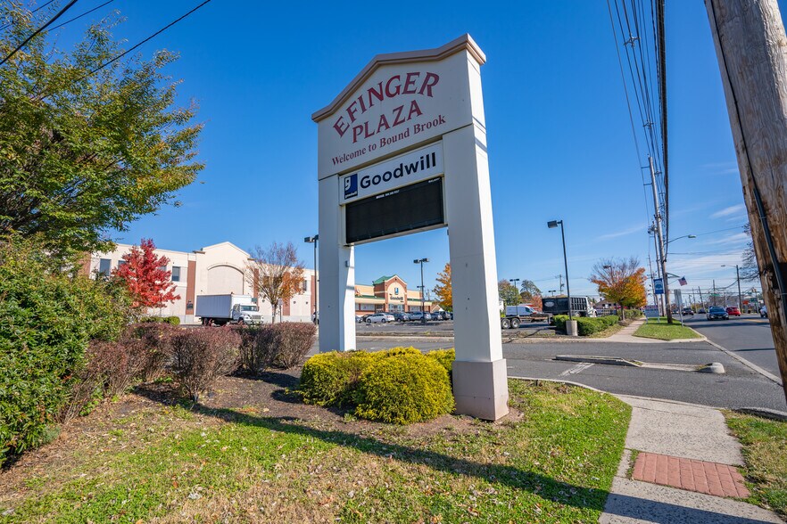 More Photos Of 509-513 W Union Ave, Bound Brook Freestanding For Lease