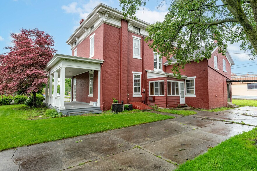 More Photos Of 405 E Spring St, Saint Marys Office Residential For Sale