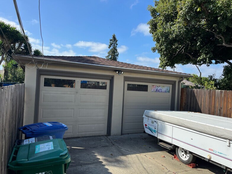 More Photos Of 24829-24831 Thomas Ave, Hayward Apartments For Sale