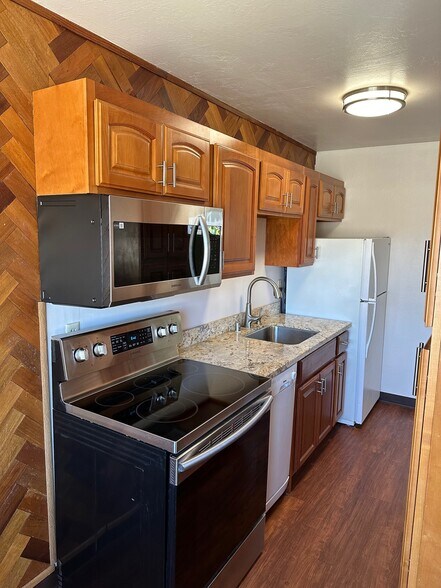 More Photos Of 693 San Bruno Ave, Brisbane Apartments For Sale