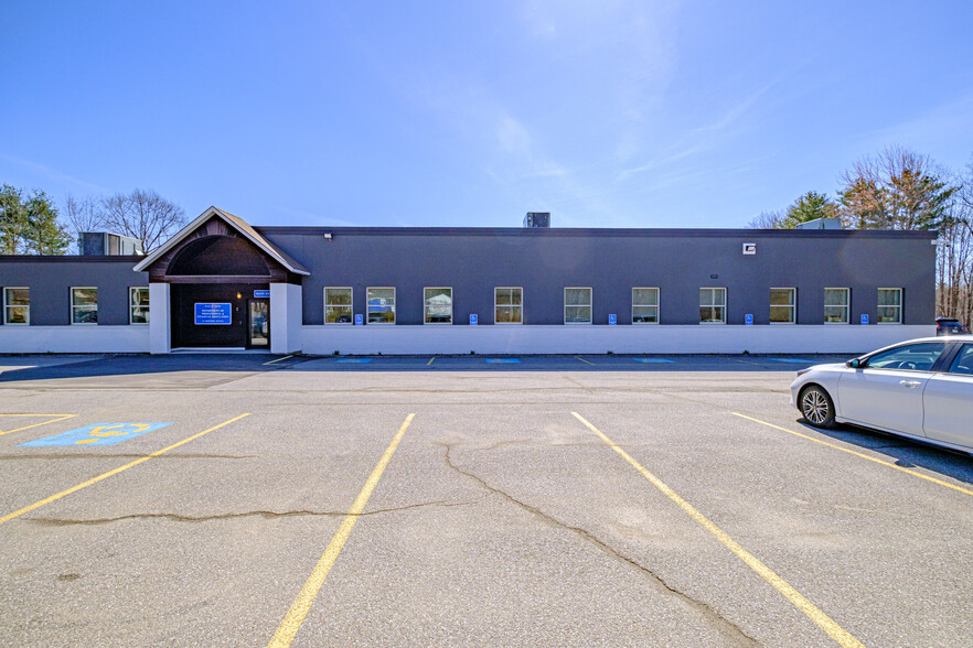 Primary Photo Of 76 Northern Ave, Gardiner Office For Sale