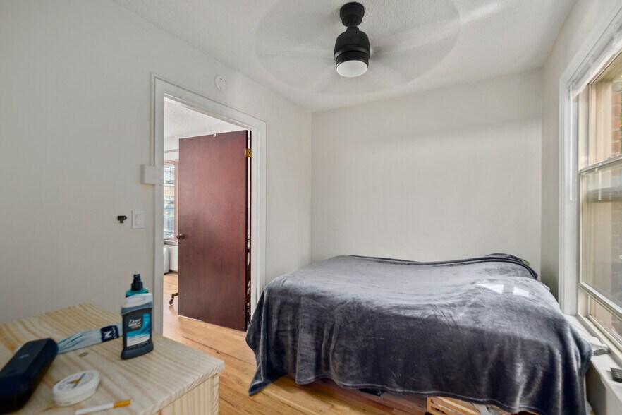 More Photos Of , Seattle Multifamily For Sale