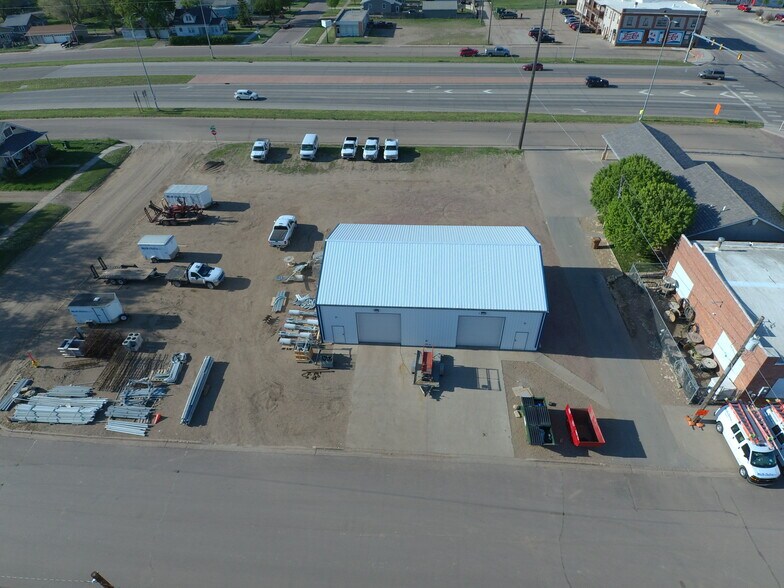 More Photos Of 307 Dakota Ave N, Huron Industrial For Sale