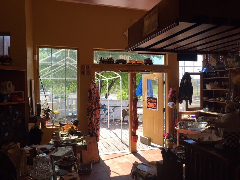 More Photos Of 100 S Main St, Parkville Restaurant For Sale