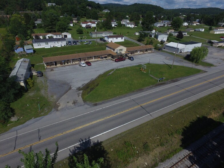 More Photos Of 15033-15045 Dunnings Hwy, East Freedom Apartments For Sale