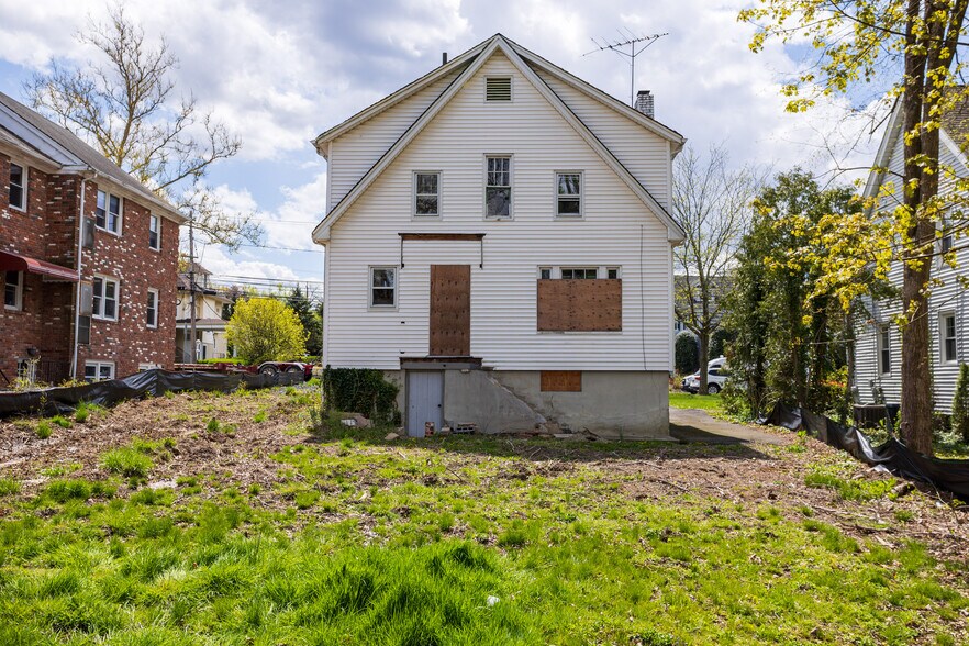 More Photos Of 350 Main St, Chatham Office Residential For Sale