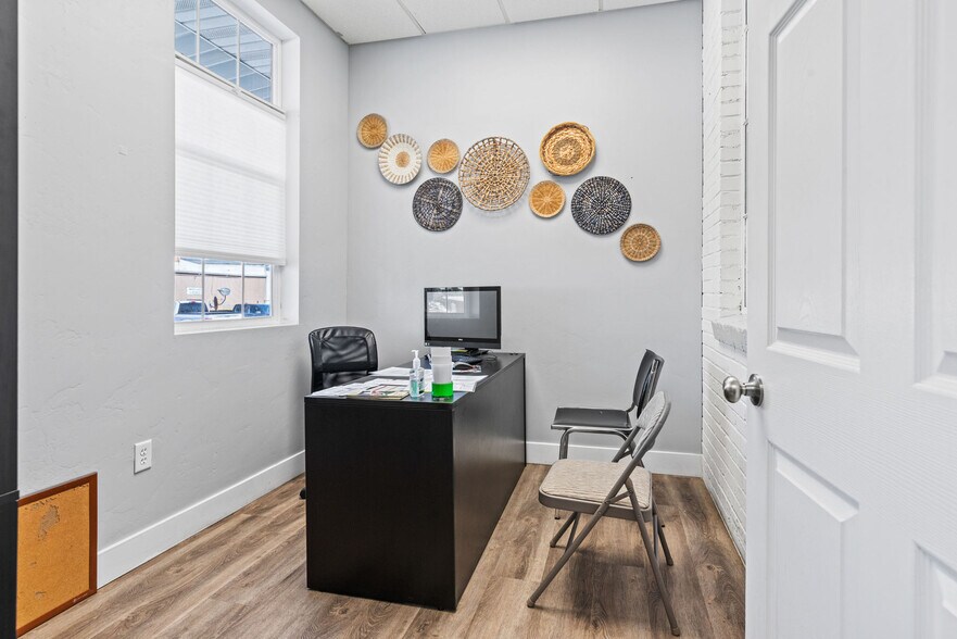 More Photos Of 45 E 100 N, Spanish Fork Convenience Store For Lease