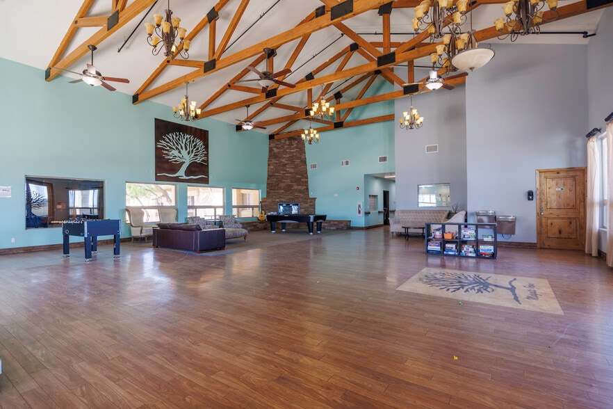 More Photos Of 16286 S Sunland Gin Rd, Arizona City Rehabilitation Center For Sale