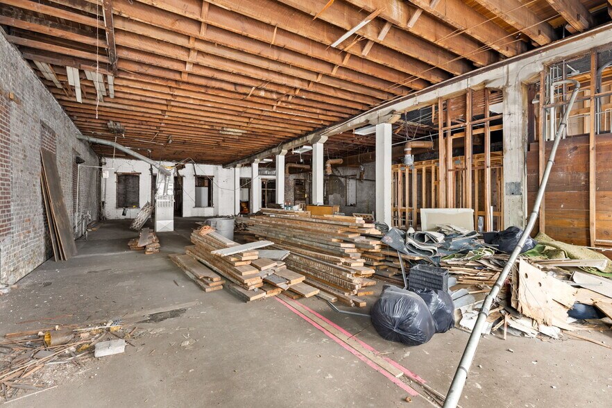 More Photos Of 120 E Forsyth St, Jacksonville Unknown For Lease