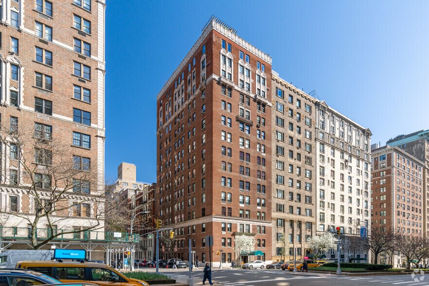 Primary Photo Of 935 Park Ave, New York Apartments For Sale