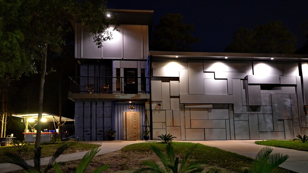 More Photos Of 701 Sawdust Rd, Spring Unknown For Lease