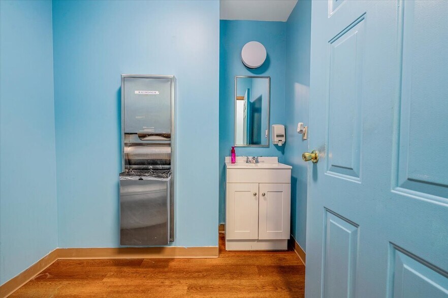 More Photos Of 723 Braddock Ave, Braddock Office For Sale