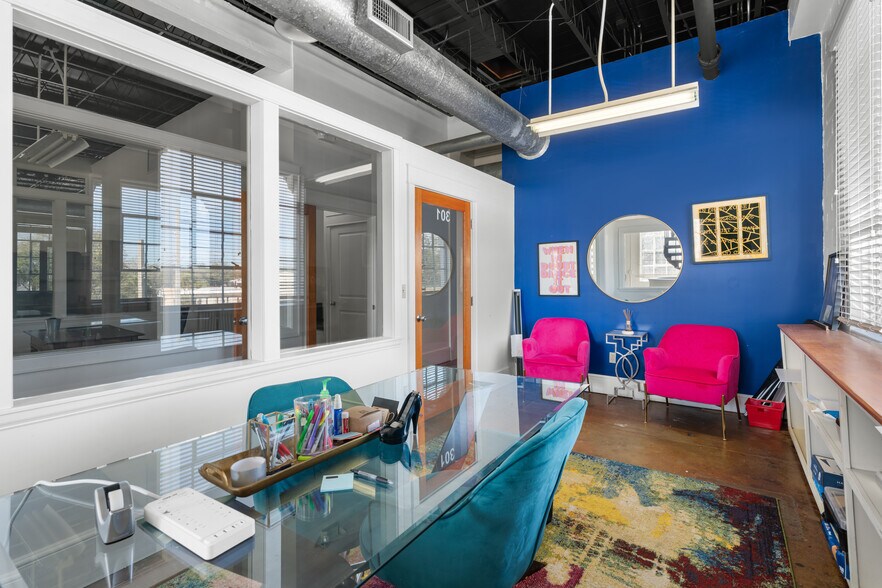 More Photos Of 939 N Magnolia Ave, Ocala Freestanding For Sale