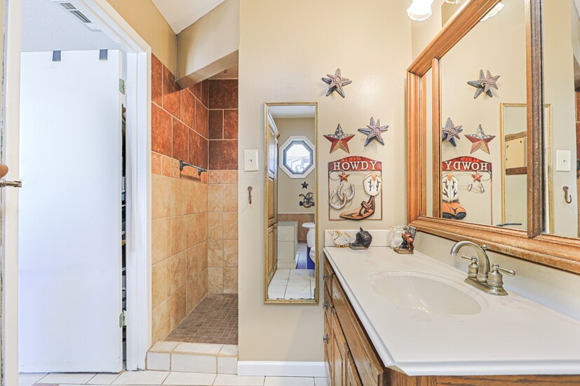 More Photos Of 18501 County Road 3131, Gladewater Multifamily For Sale