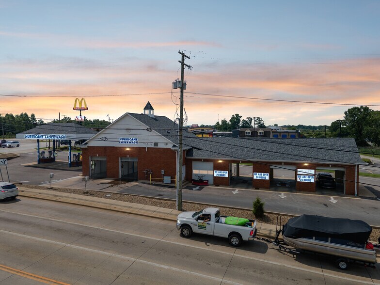 Primary Photo Of 32500 Lorain Rd, North Ridgeville Carwash For Sale