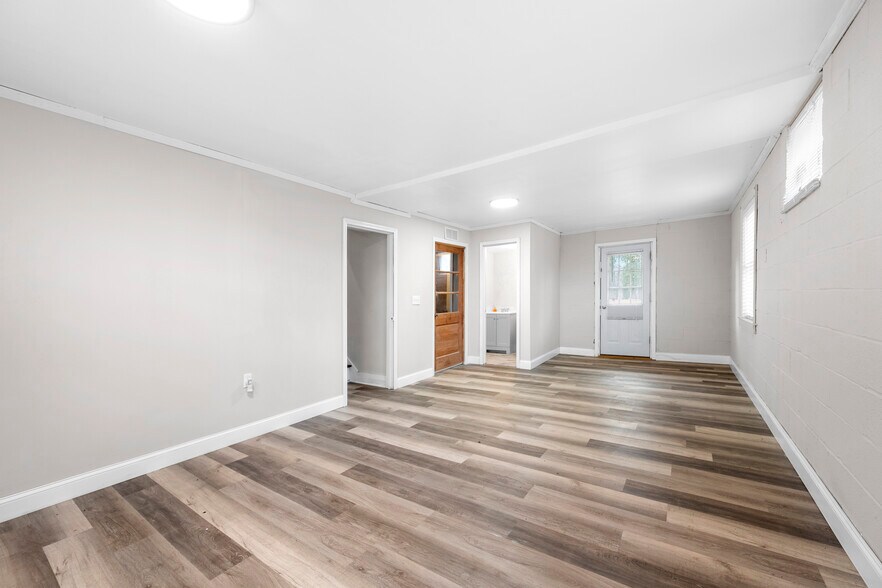 More Photos Of 2965 Highway 29 S, Lawrenceville Office For Sale