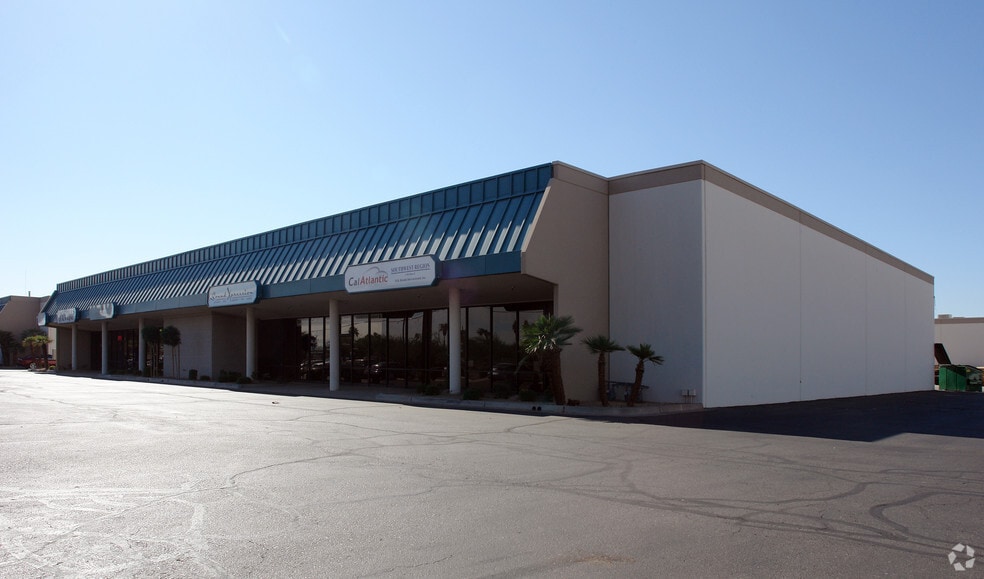 More Photos Of 5050-5056 S 40th St, Phoenix Warehouse For Lease