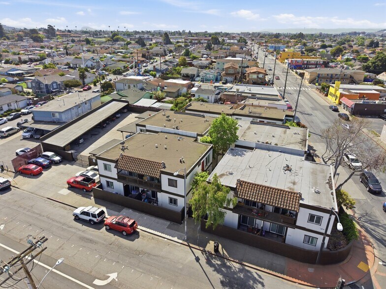 More Photos Of 1640 23rd St, San Pablo Apartments For Sale
