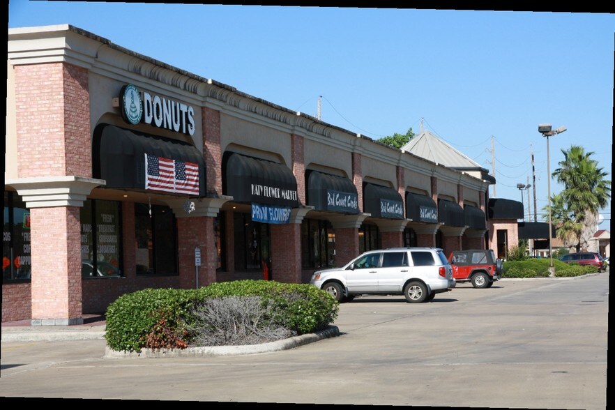 More Photos Of 20829 Kingsland Blvd, Katy Storefront Retail Office For Lease