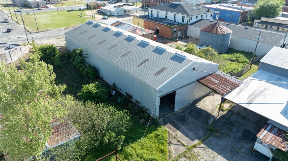 More Photos Of 68 First st, Hawkinsville Warehouse For Sale