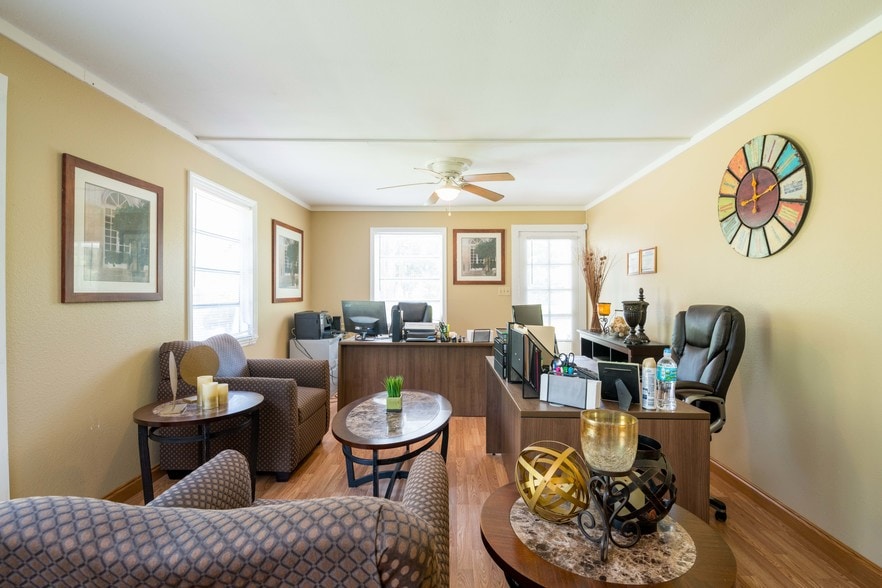 More Photos Of 15458 Snow Memorial Hwy, Brooksville Assisted Living For Sale