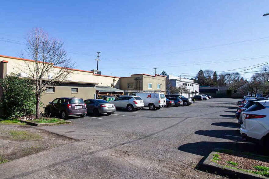 More Photos Of 4800-4818 N Lombard St, Portland Restaurant For Lease