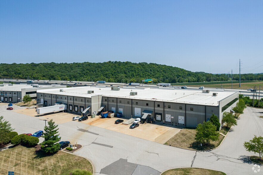 More Photos Of 50-92 Soccer Park Rd, Fenton Warehouse For Lease