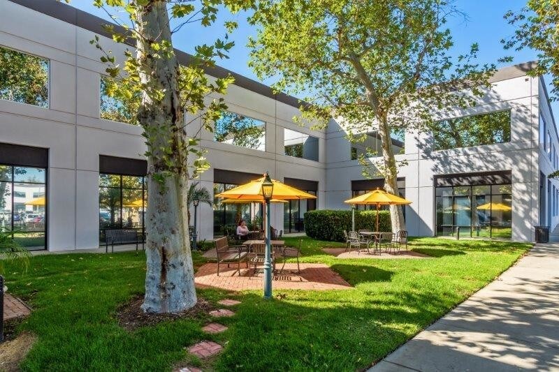 More Photos Of 8550 Balboa Blvd, Northridge Office For Lease