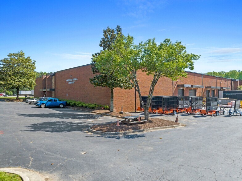 More Photos Of 2775 Bankers Industrial Dr, Atlanta Distribution For Lease
