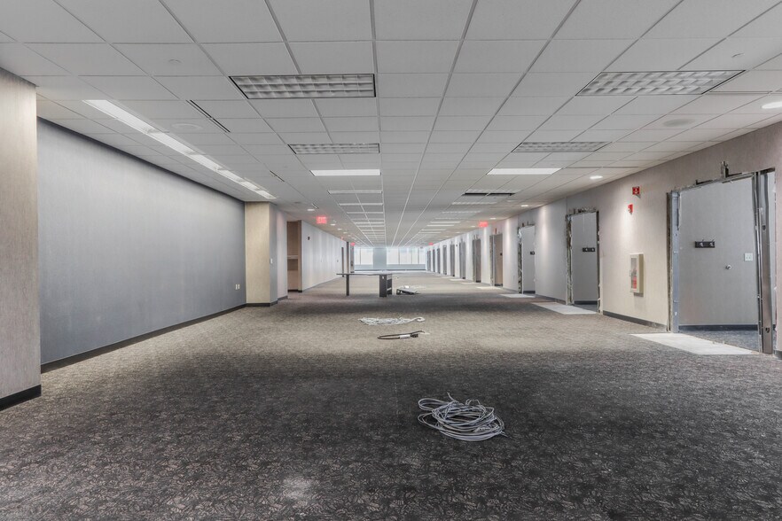 More Photos Of 11 Scott St, Wausau Office For Lease