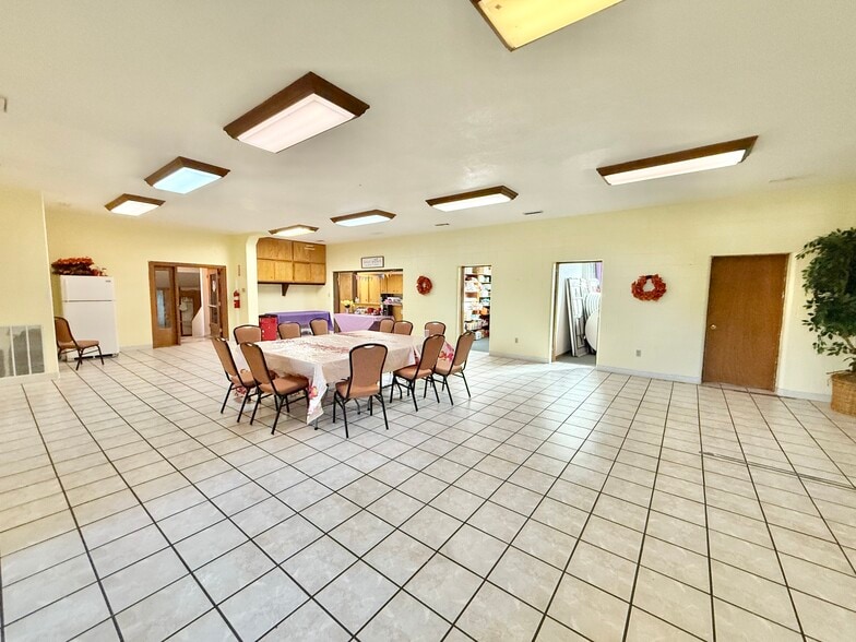 More Photos Of 303 W Clark St, Pasco Religious Facility For Sale