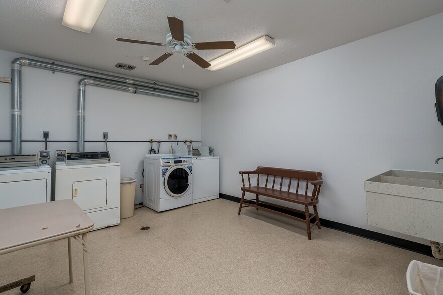 More Photos Of 3200 Maple Ave, Slayton Apartments For Sale