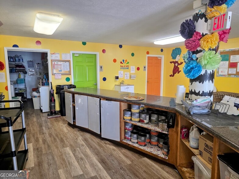 More Photos Of 745 W Moores Crossing Rd, Thomaston Sports And Entertainment For Sale