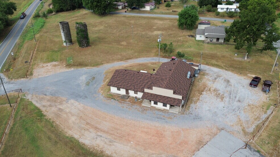 More Photos Of 49 Route Tt, Noel Restaurant For Sale