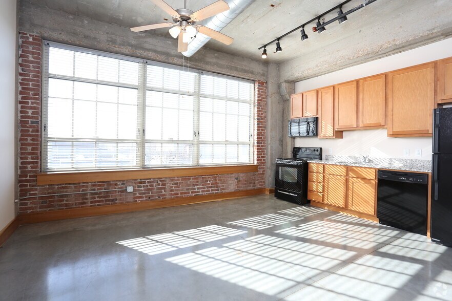 More Photos Of 24 S Spring Ave, Saint Louis Apartments For Sale