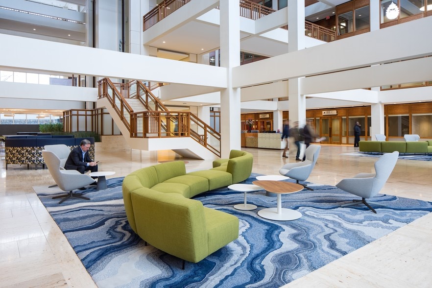 More Photos Of 400 Perimeter Center Ter, Atlanta Unknown For Lease