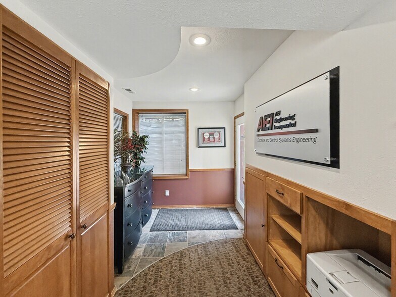 More Photos Of 1038 W Davidson Ave, Coeur d'Alene Office For Sale