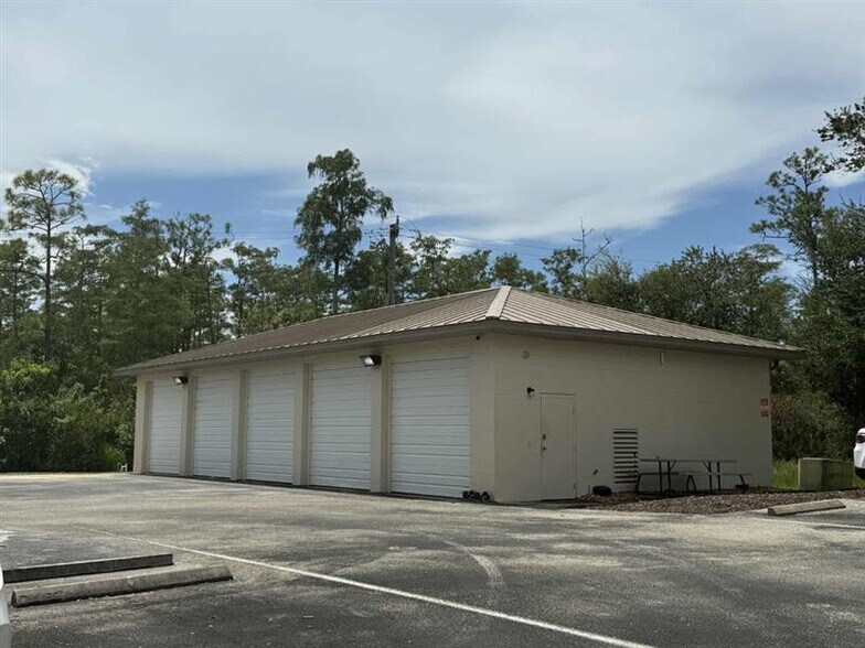 More Photos Of 10511 Six Mile Cypress Hwy, Fort Myers Office For Lease