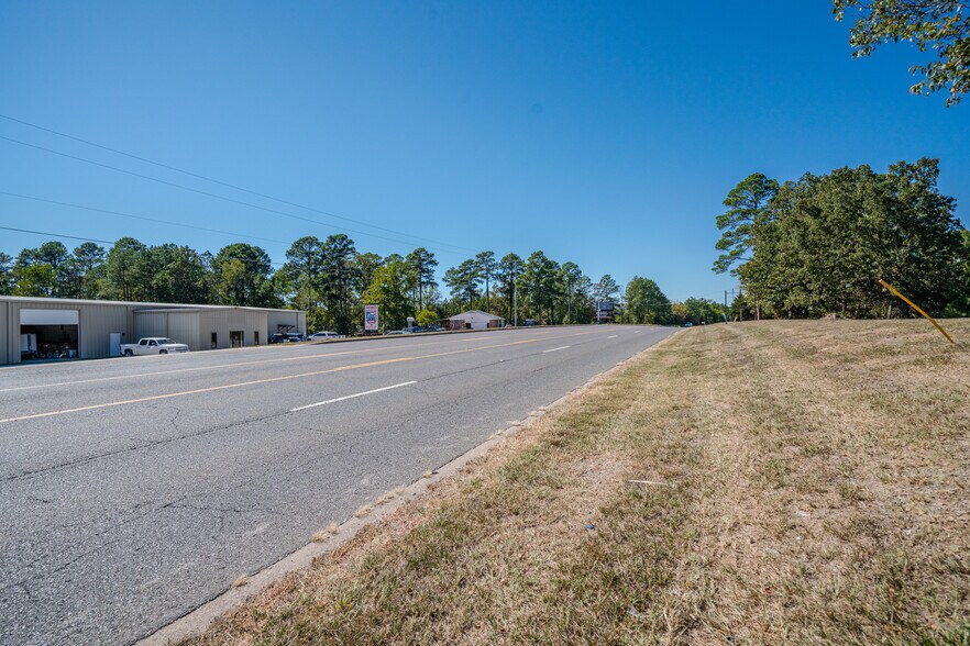 More Photos Of 3370 Airport Rd, Pearcy Office For Sale