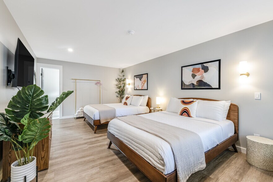 More Photos Of 4102 Soco Rd, Maggie Valley Hotel For Sale