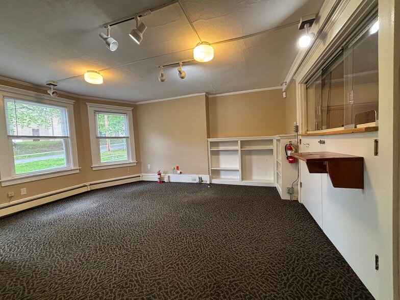 More Photos Of 60 Cottage St, Great Barrington Office For Sale
