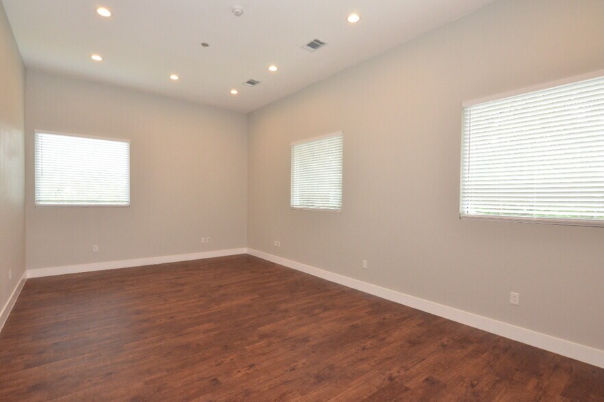 More Photos Of 2440 E Hwy 290, Dripping Springs Medical For Lease
