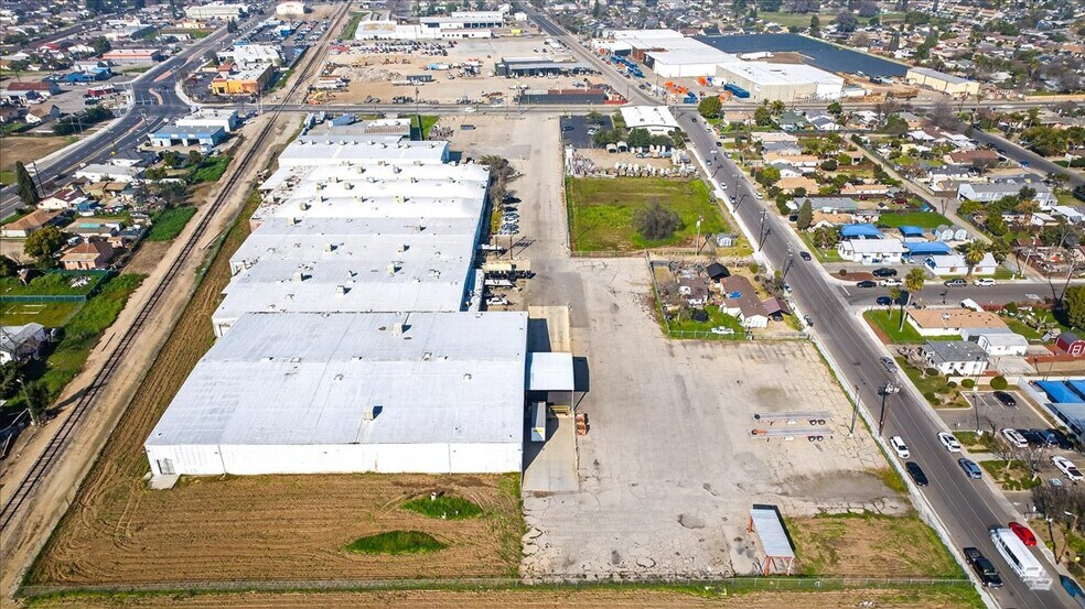 More Photos Of 1121 Annadale Ave, Sanger Refrigeration Cold Storage For Lease