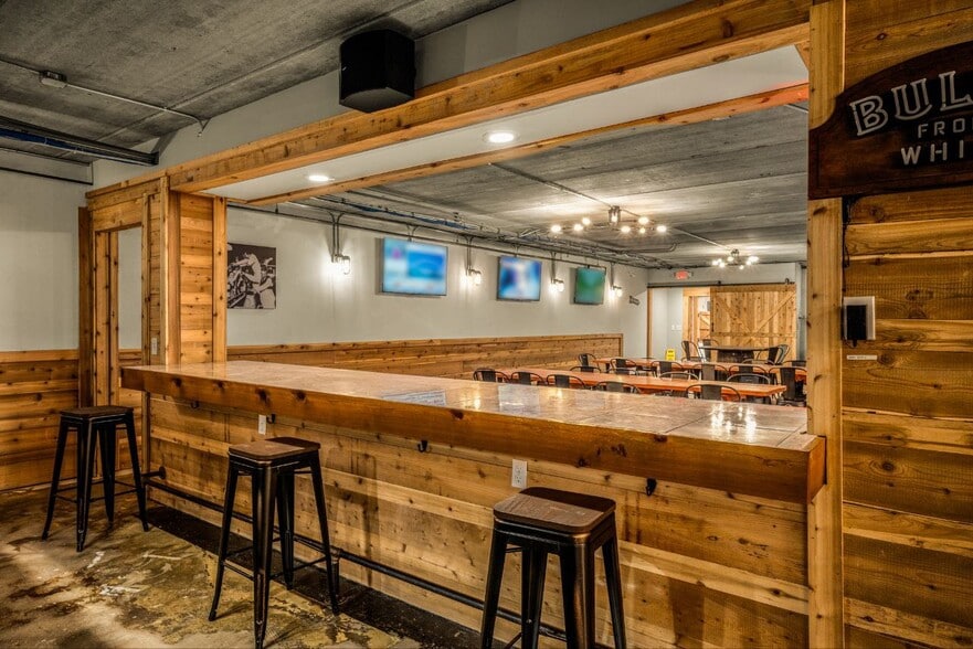 More Photos Of 100 Clubhouse Ln, Sebring Golf Course Driving Range For Sale