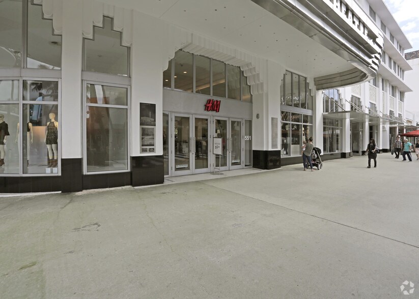 More Photos Of 541-551 Lincoln Rd, Miami Beach Storefront For Lease