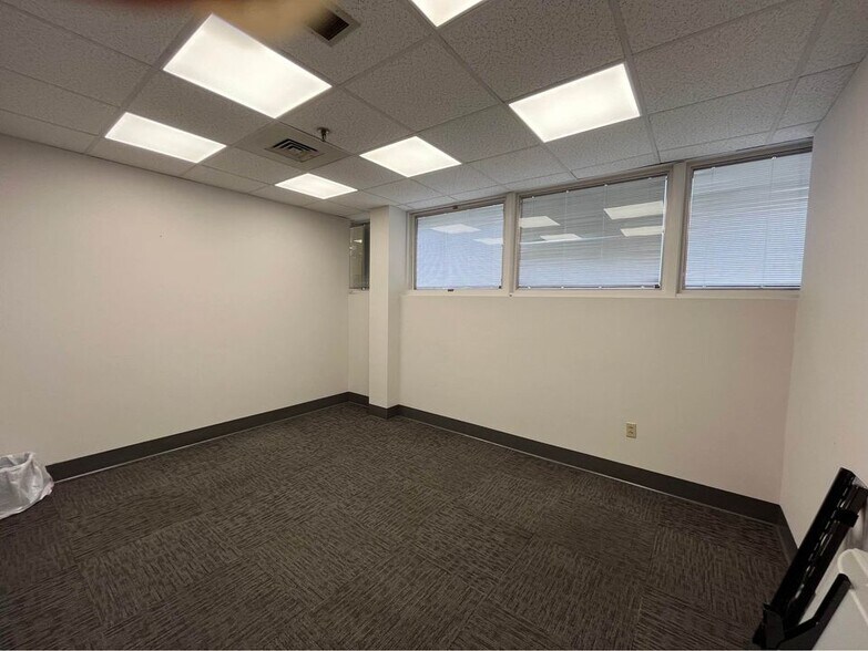 More Photos Of 446-450 Union Blvd, Allentown Medical For Lease